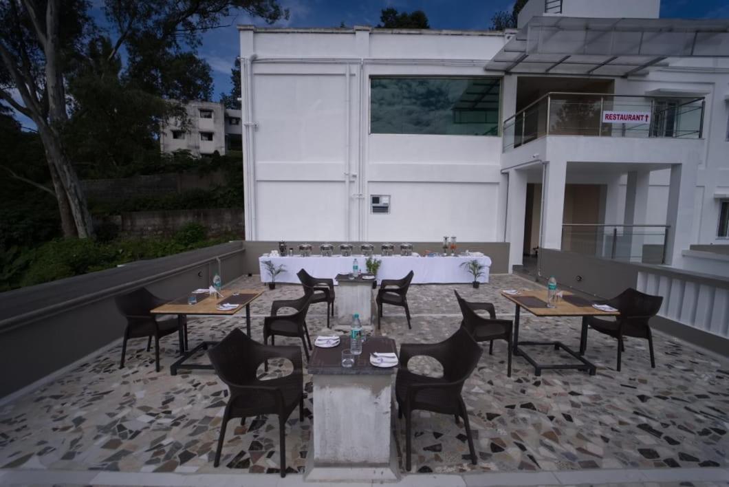 Hotel Peppers Yercaud Bagian luar foto