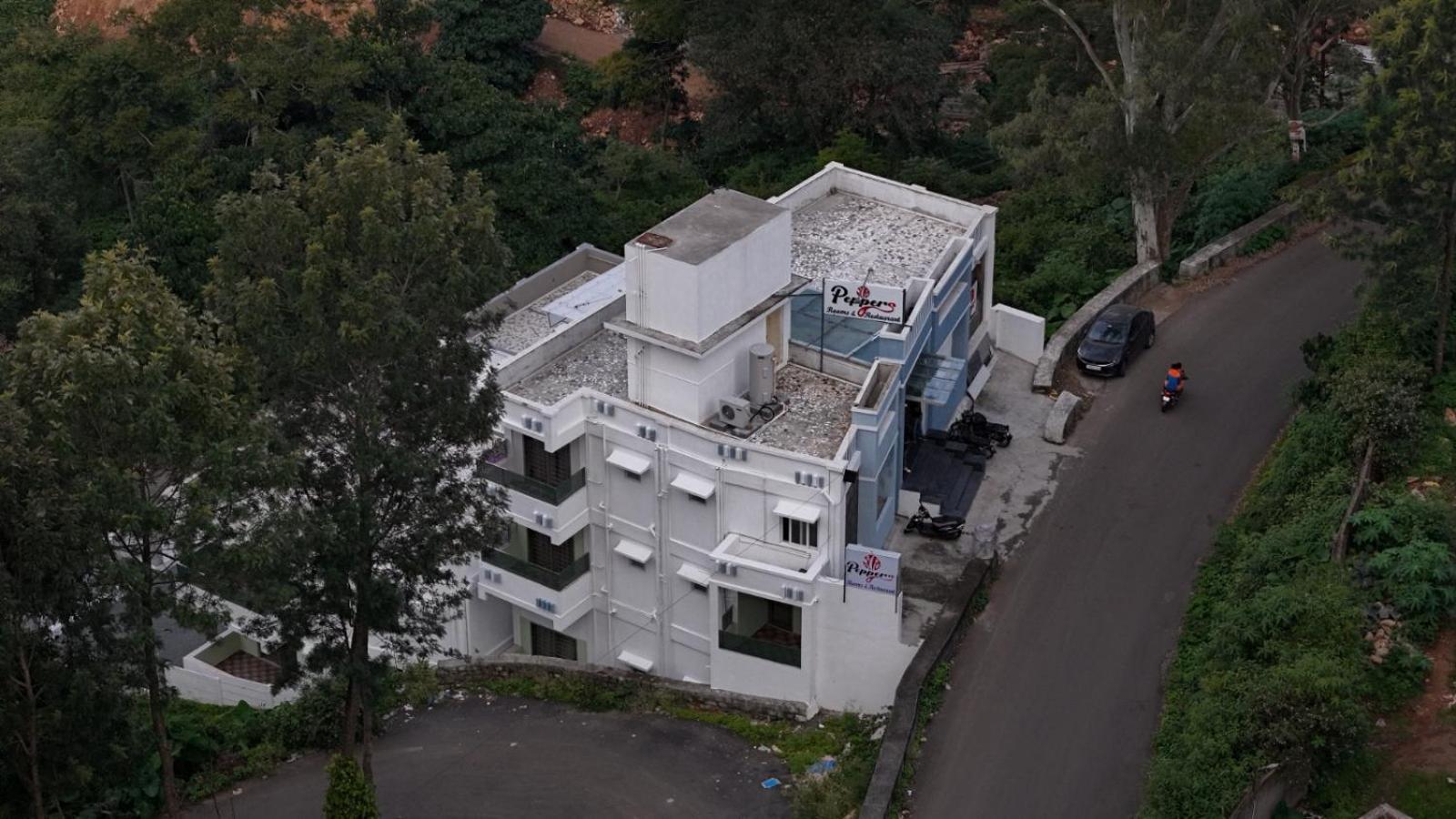 Hotel Peppers Yercaud Bagian luar foto