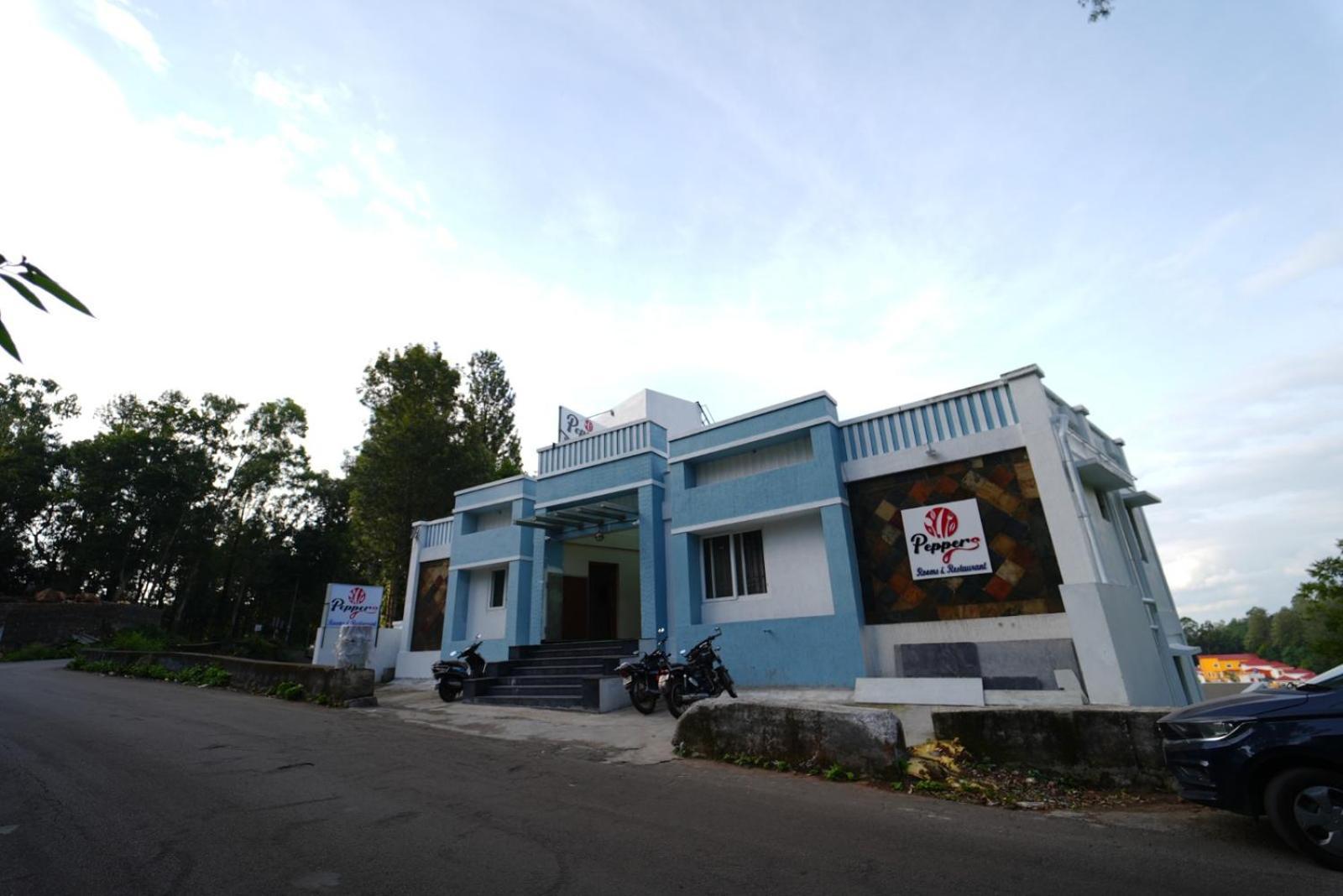 Hotel Peppers Yercaud Bagian luar foto