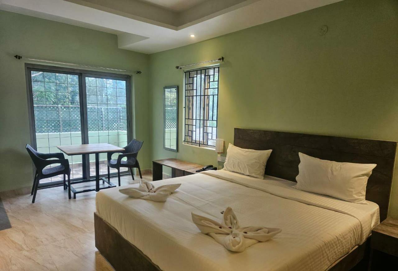 Hotel Peppers Yercaud Bagian luar foto